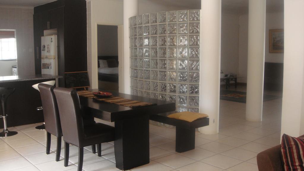 Maison Calme Gaborone Exterior photo